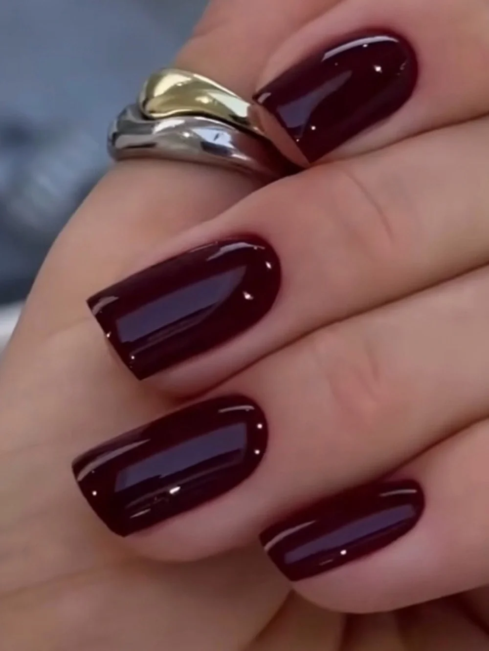 Limited Edition Chanel LE VERNIS Longwear Nail Colour Rouge Noir #397